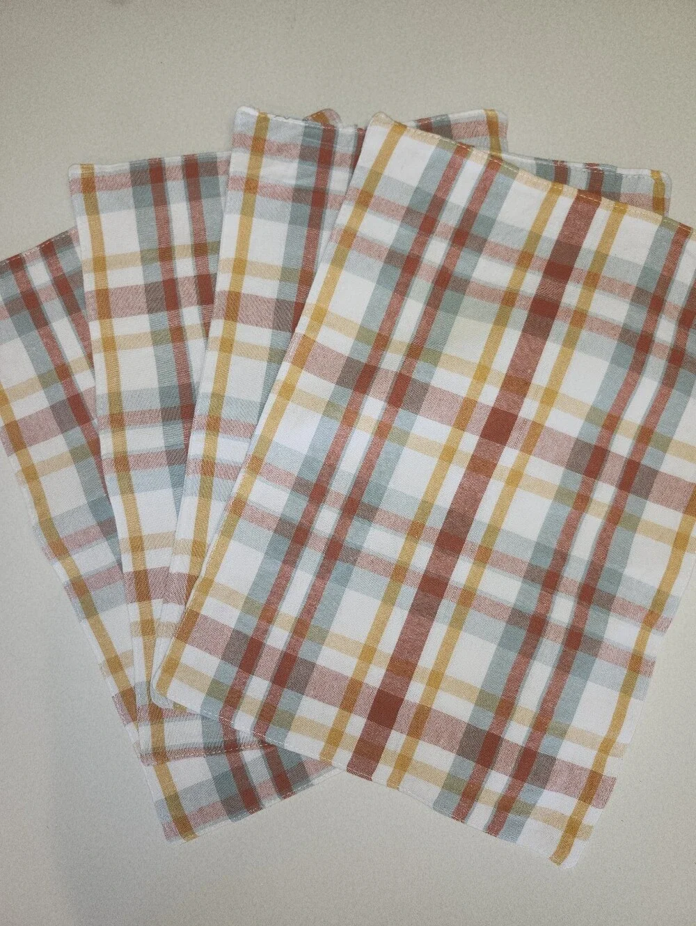 Design Mainstream International Inc. Set Of 4 Placemats, Orange & Teal Plaid